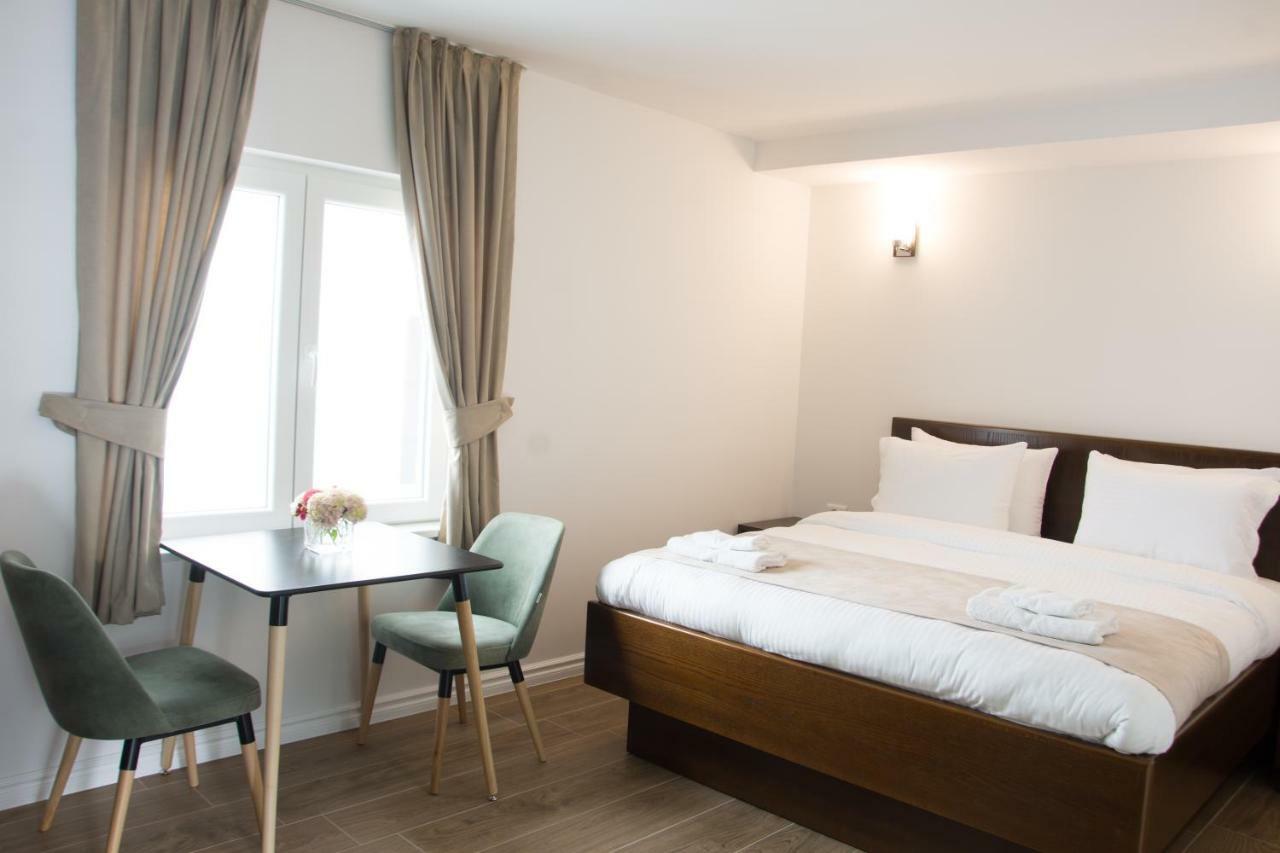 Seasons Hotel Struga Exterior photo